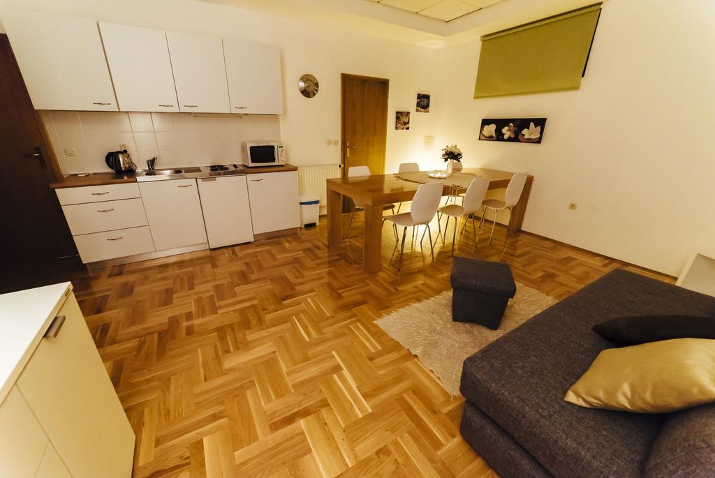 Apartment Ðakovo Екстериор снимка